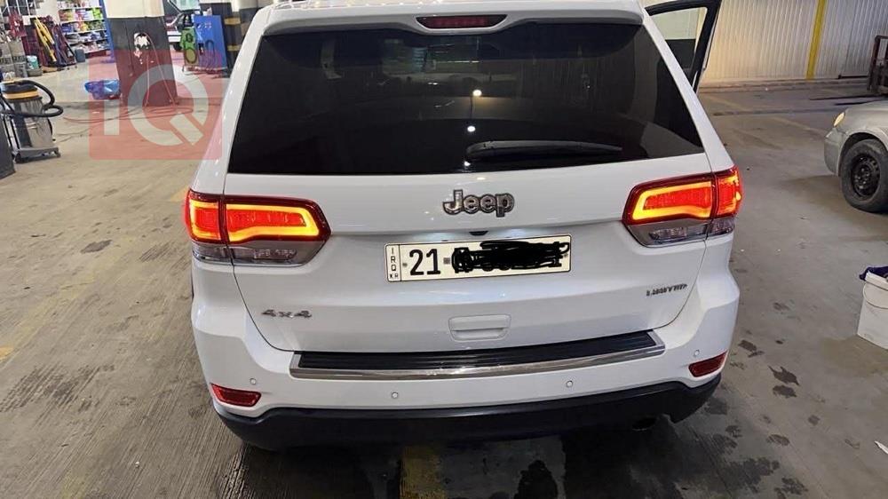 جيب جراند شيروكي